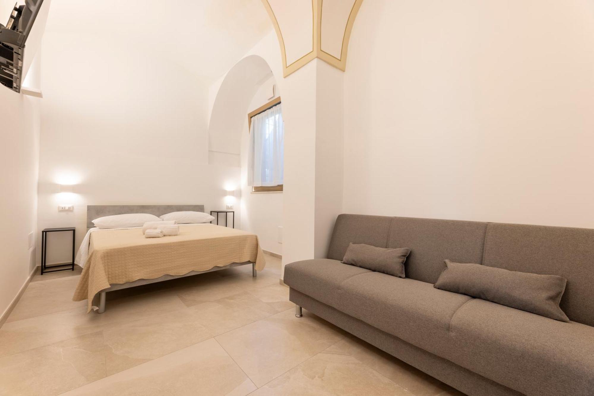 Acquaviva & * Lecce