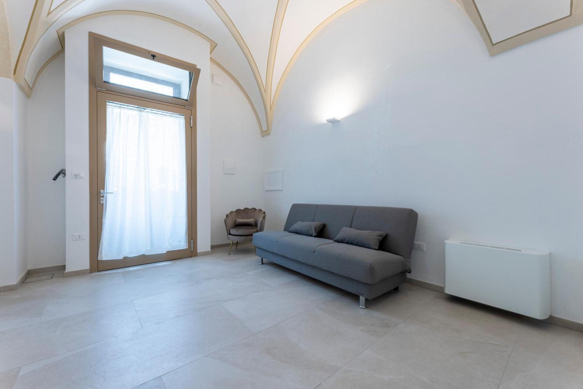Acquaviva &