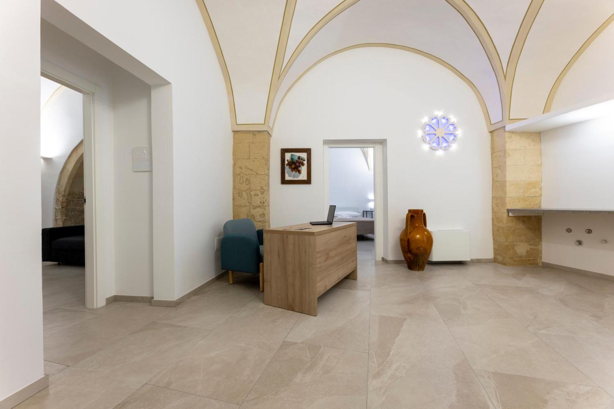 Acquaviva &